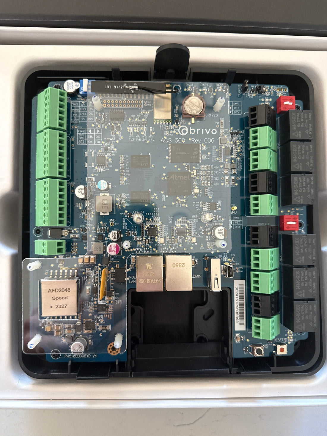 New Black Brivo ACS300: Clean, Professional Cloud-Managed Access Control